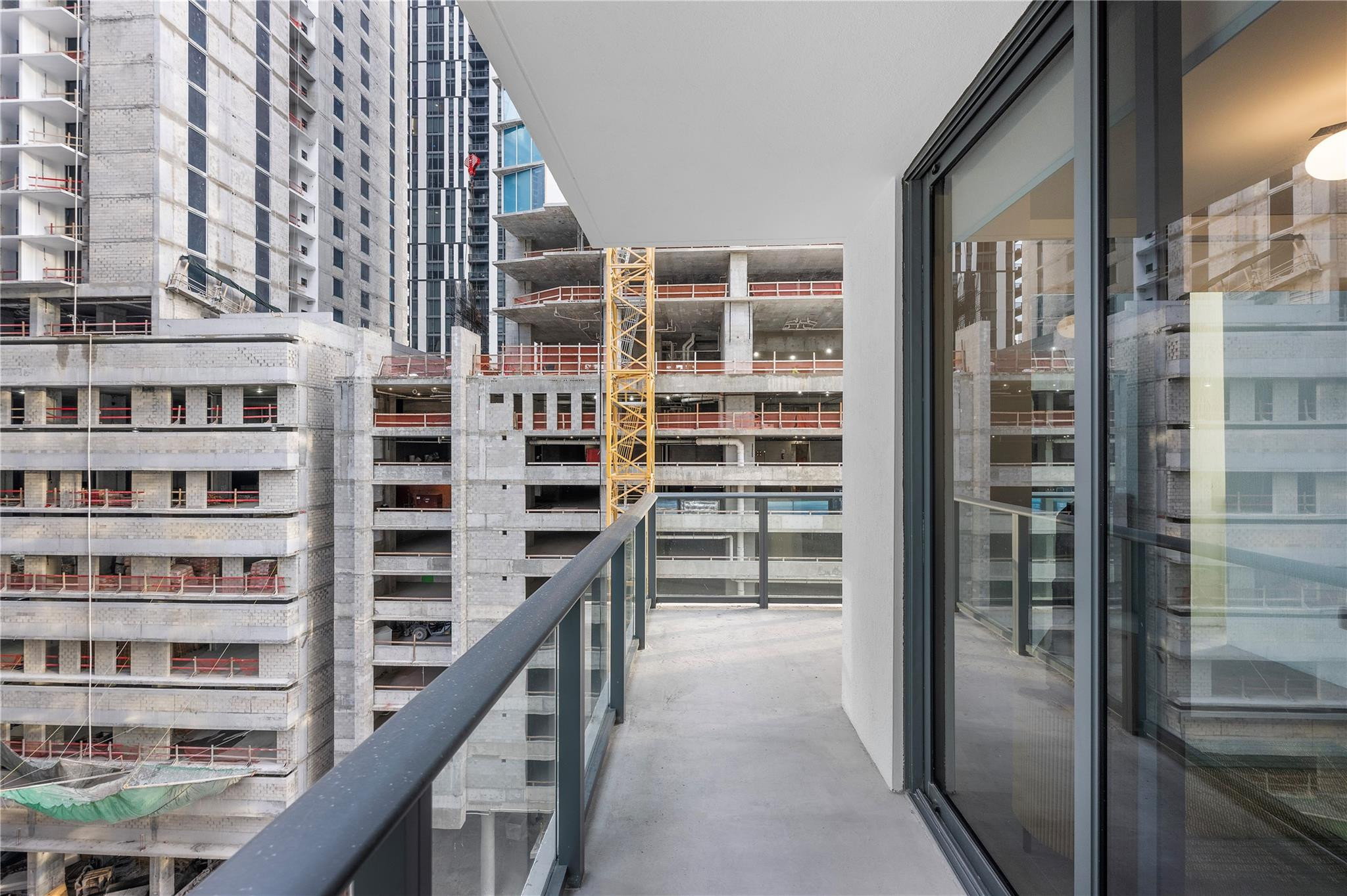 11 Northeast 6th Street, Unit 907 Miami, FL 33132 - Photo 8 of 44 Photo 8