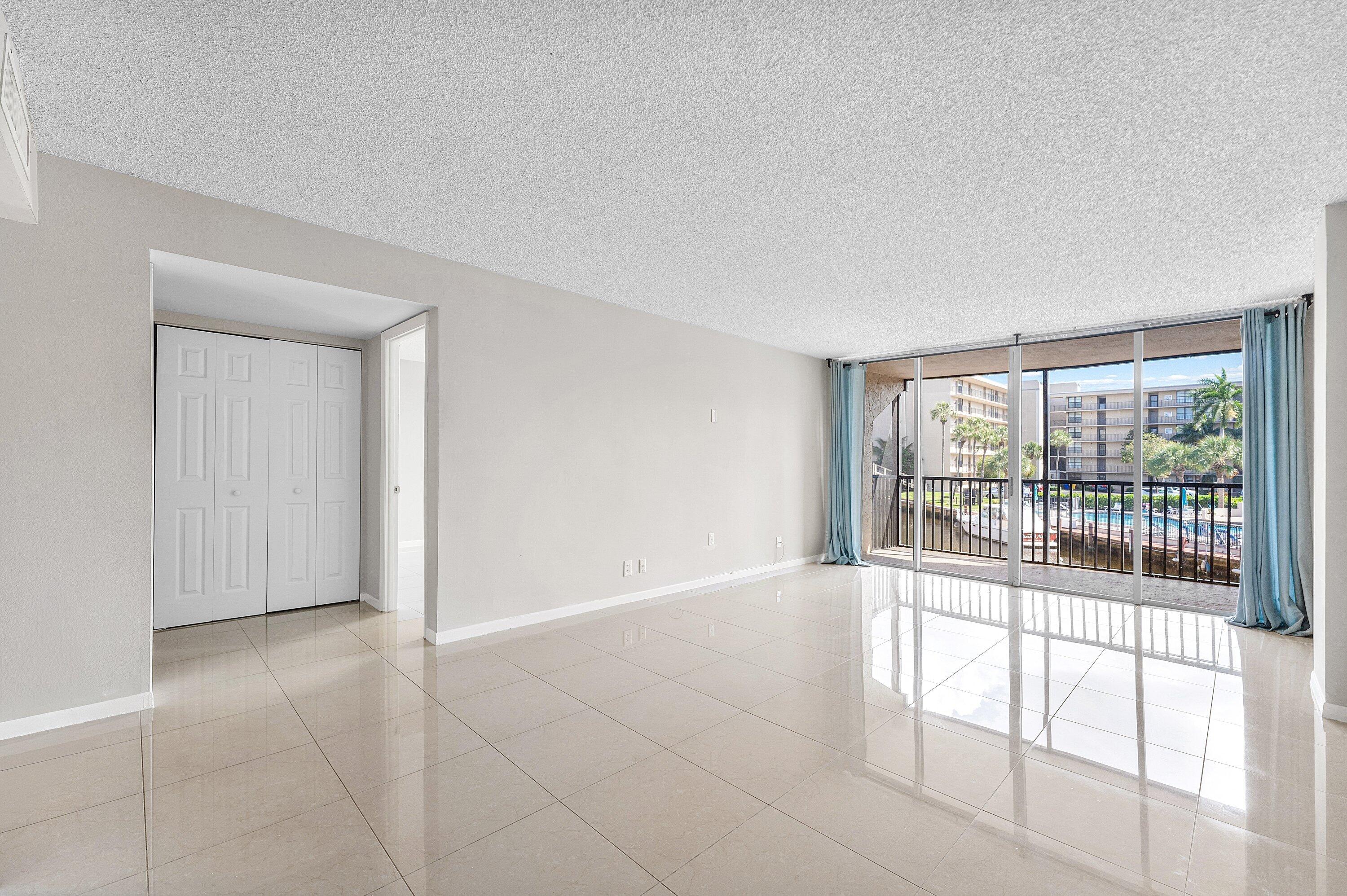 10 Royal Palm Way, Unit 203 Boca Raton, FL 33432 - Photo 15 of 45 009-10RoyalPalmWay-203-BocaRaton-FL-3343