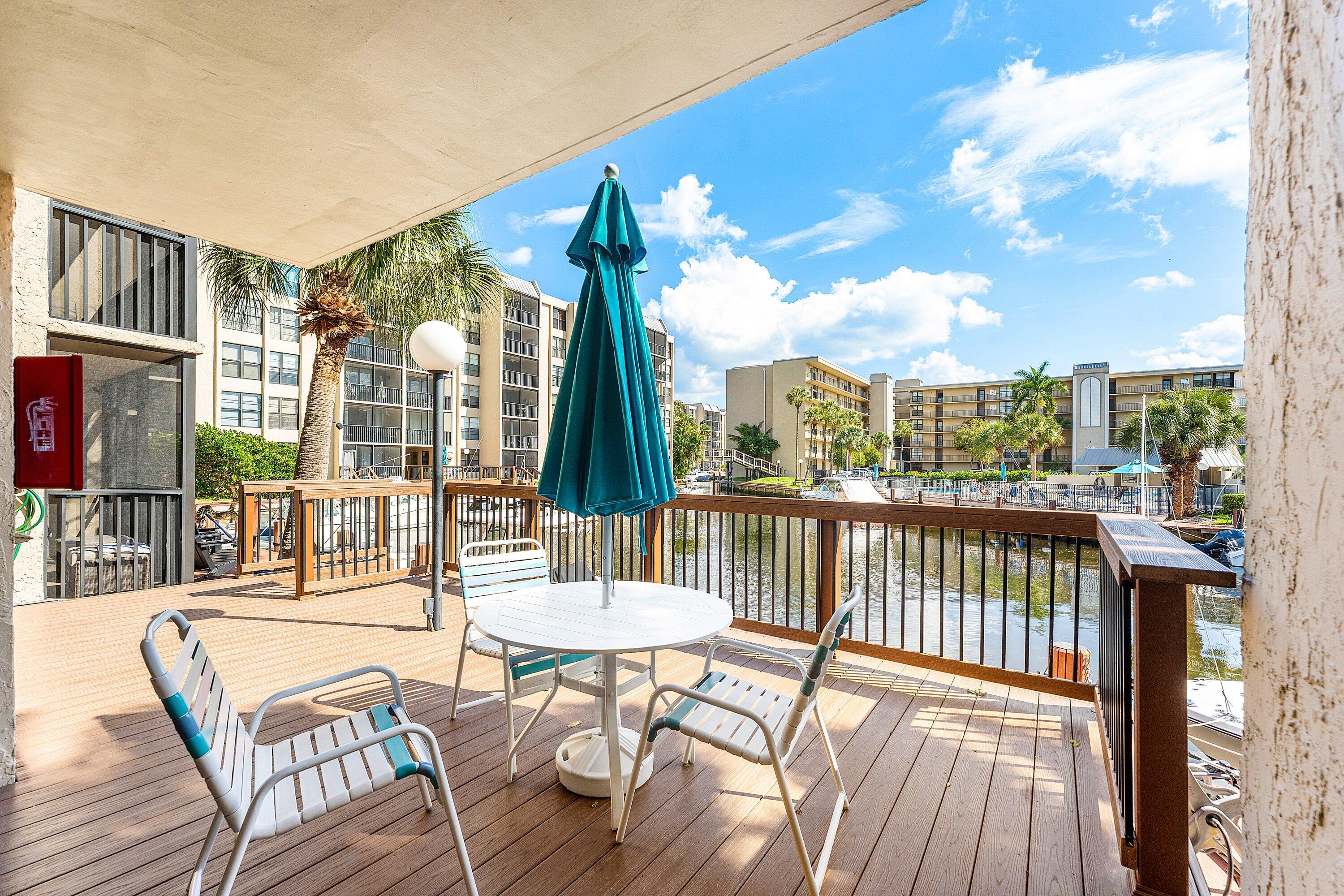 10 Royal Palm Way, Unit 203 Boca Raton, FL 33432 - Photo 2 of 45 029-10RoyalPalmWay-203-BocaRaton-FL-3343