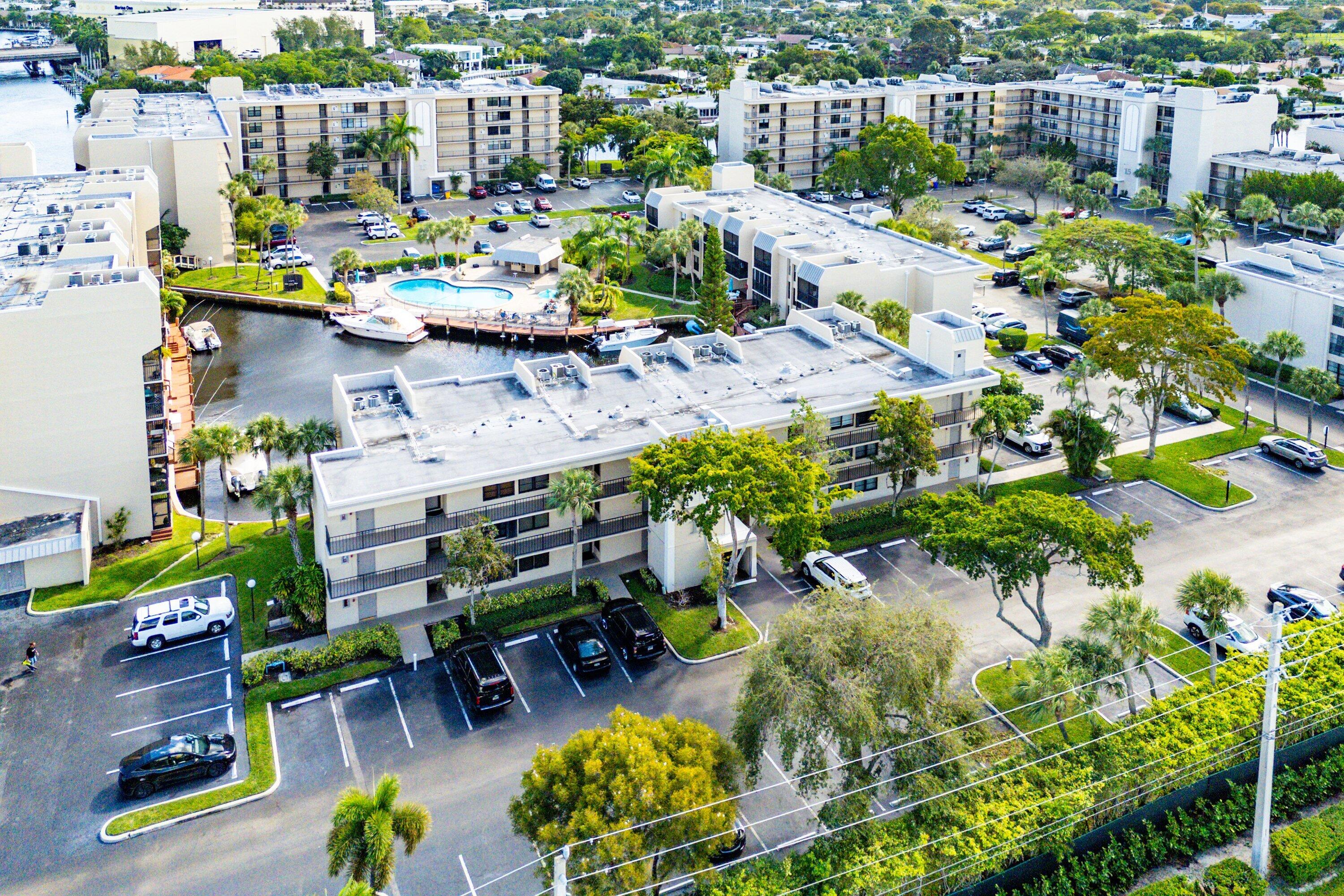 10 Royal Palm Way, Unit 203 Boca Raton, FL 33432 - Photo 34 of 45 034-10RoyalPalmWay-203-BocaRaton-FL-3343