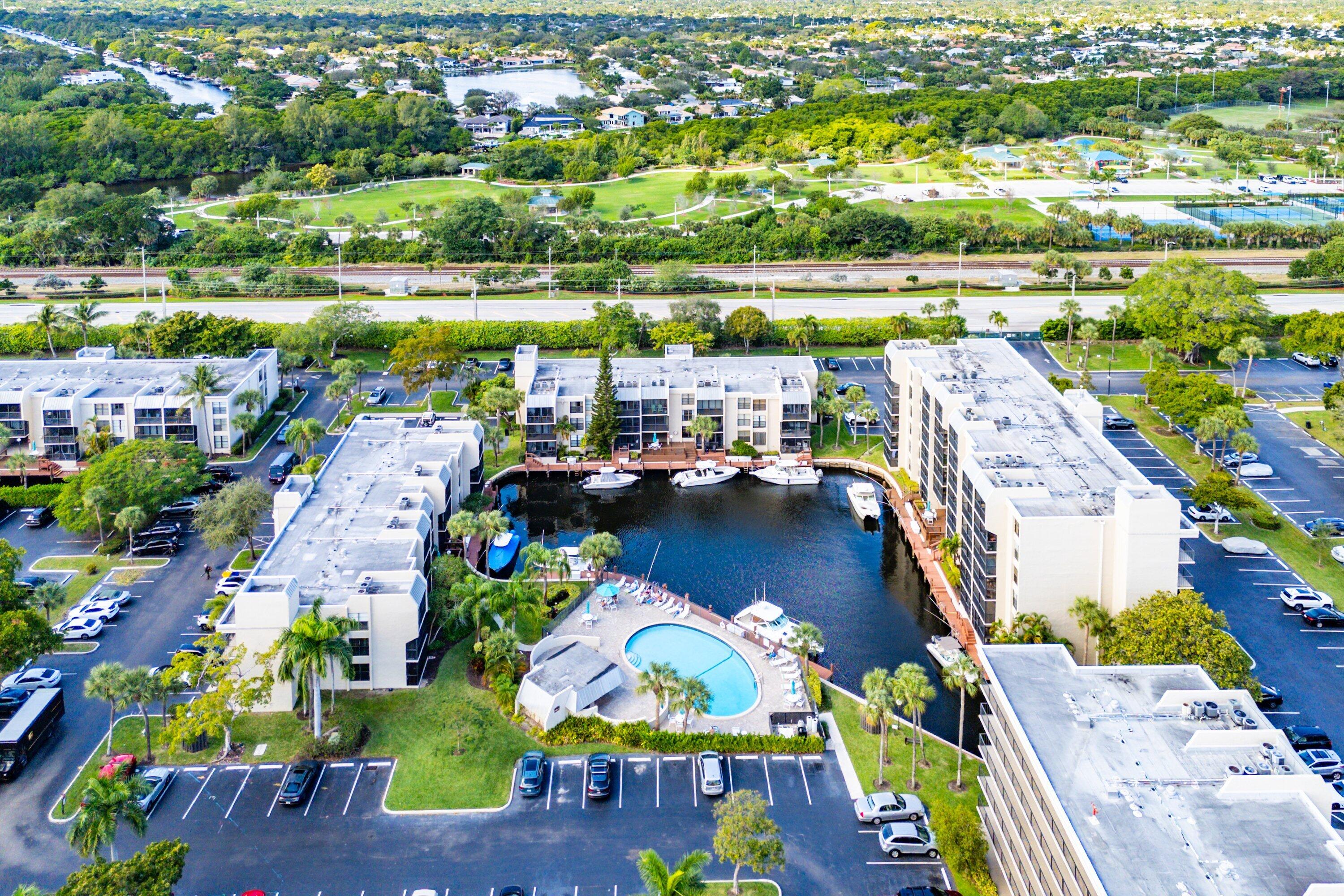 10 Royal Palm Way, Unit 203 Boca Raton, FL 33432 - Photo 36 of 45 036-10RoyalPalmWay-203-BocaRaton-FL-3343