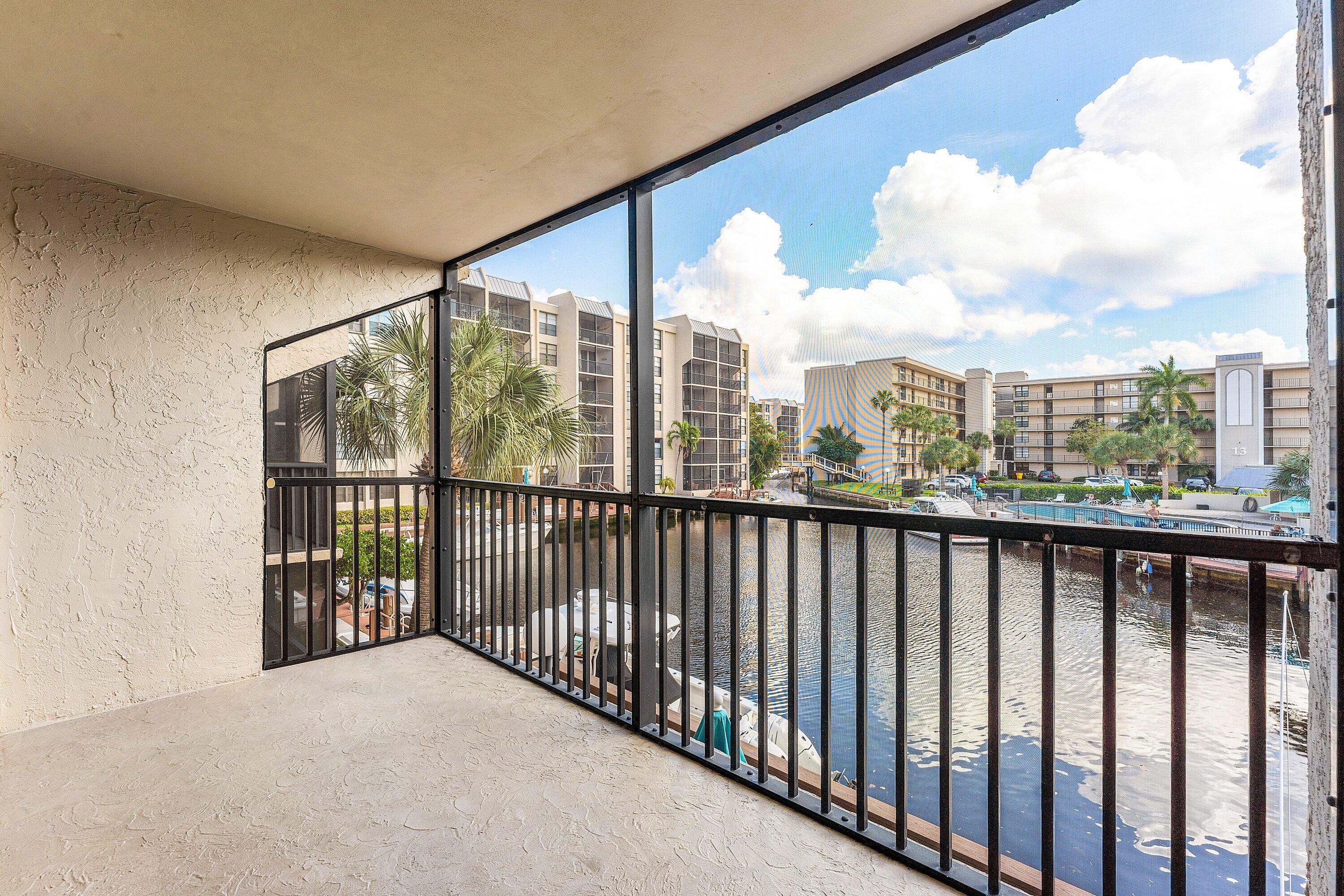 10 Royal Palm Way, Unit 203 Boca Raton, FL 33432 - Photo 6 of 45 023-10RoyalPalmWay-203-BocaRaton-FL-3343