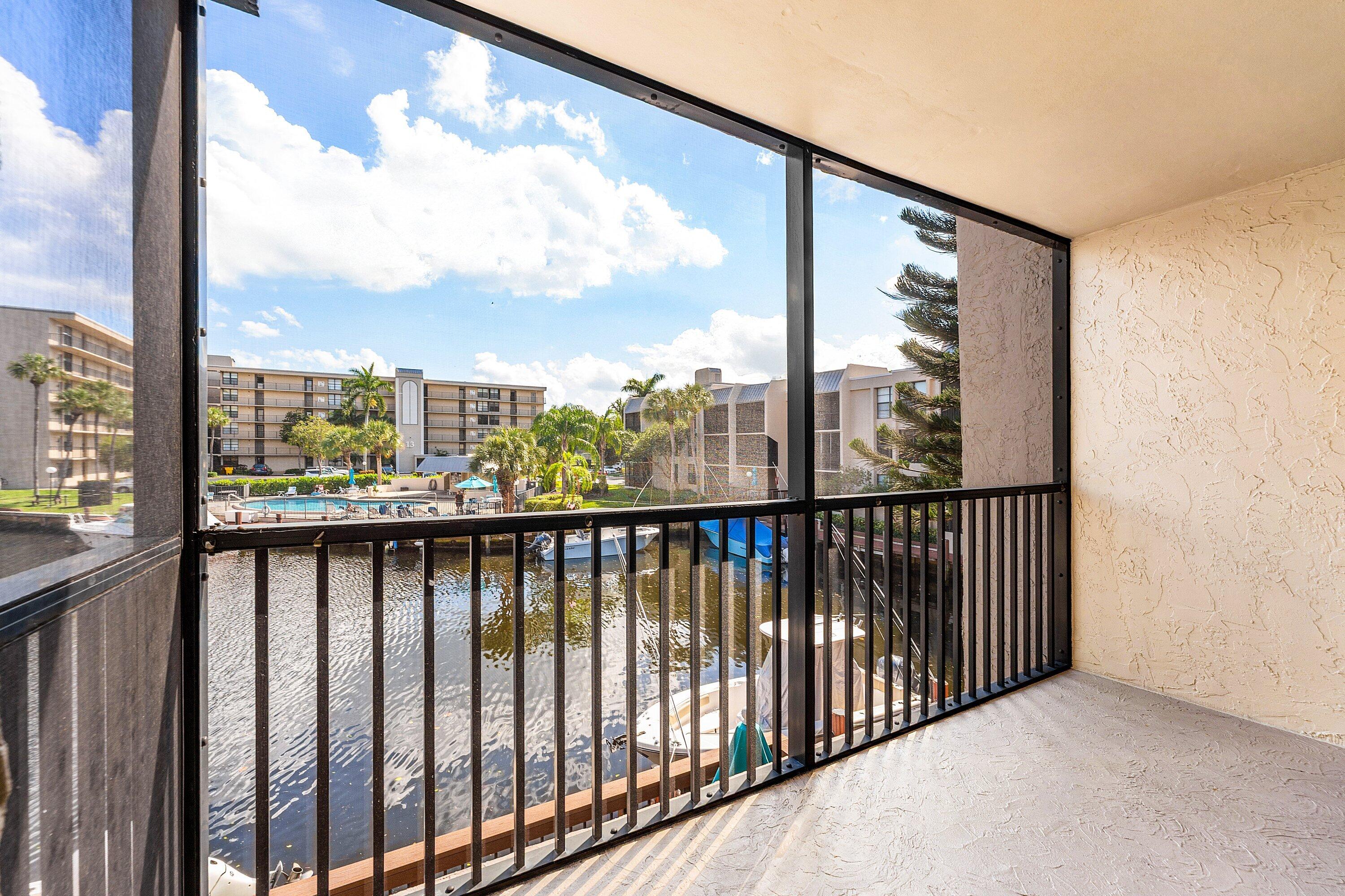 10 Royal Palm Way, Unit 203 Boca Raton, FL 33432 - Photo 7 of 45 024-10RoyalPalmWay-203-BocaRaton-FL-3343