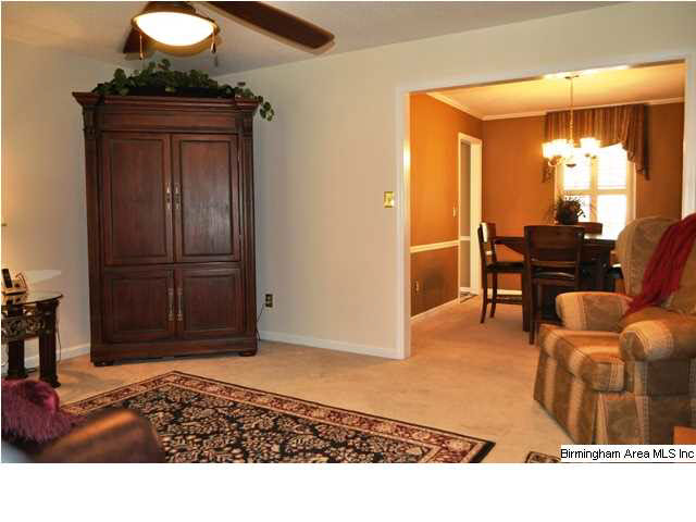 930 5th Court Northwest Alabaster, AL 35007 - Photo 7 of 32