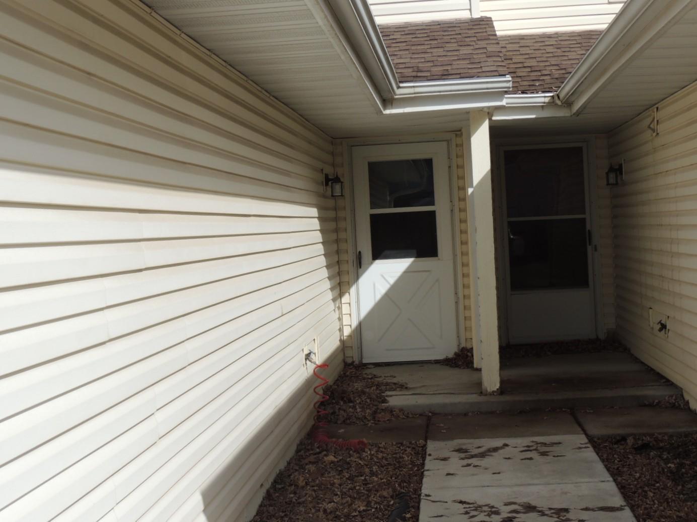 2932 67th Lane North Brooklyn Center, MN 55430 - Photo 2 of 13