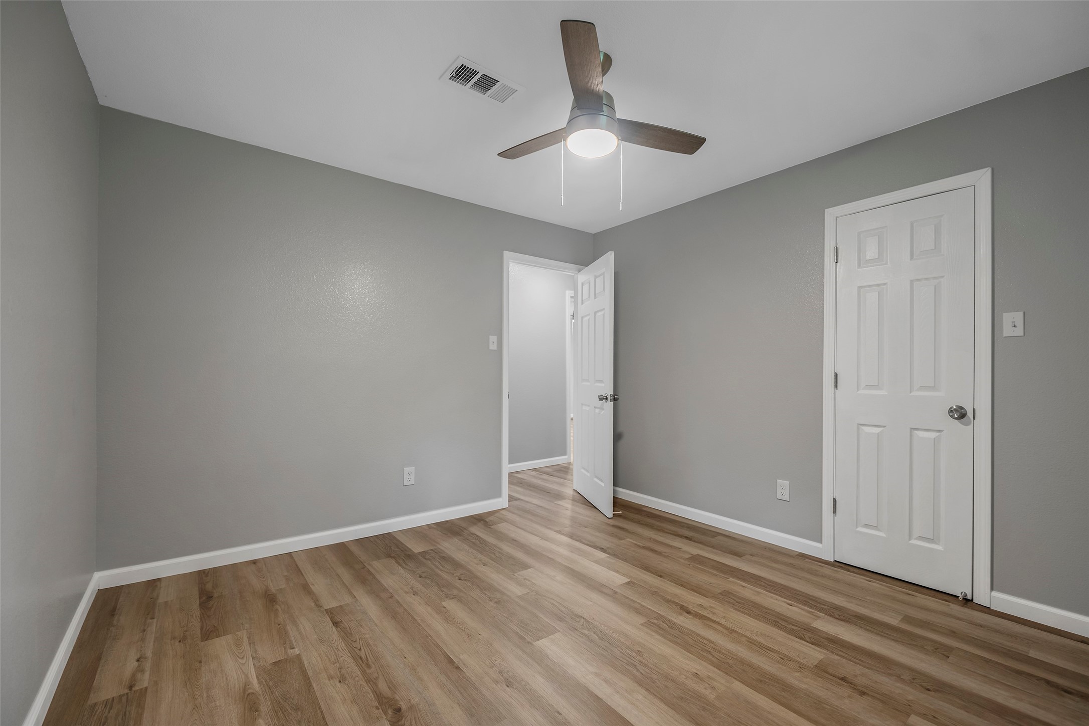 12006 Unison Road Houston, TX 77044 - Photo 4 of 26