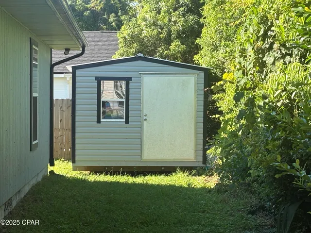 $2,000 | 2806 East 3rd Street, Panama City, FL 32401