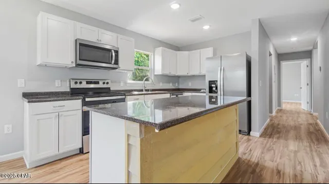 $2,000 | 2806 East 3rd Street, Panama City, FL 32401