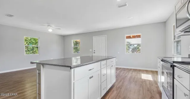 $2,000 | 2806 East 3rd Street, Panama City, FL 32401