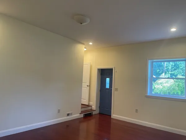 $4,500 | 153 Walnut Street, Unit 1, Newton, MA 02460