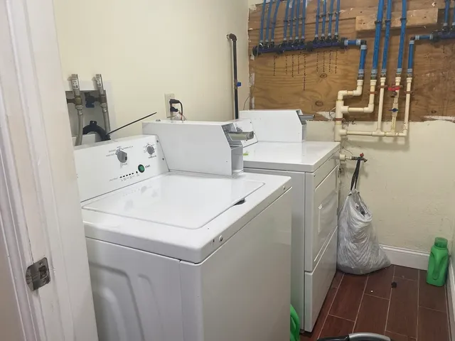 $4,500 | 153 Walnut Street, Unit 1, Newton, MA 02460