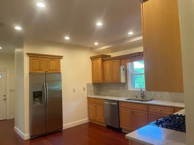 $4,500 | 153 Walnut Street, Unit 1, Newton, MA 02460