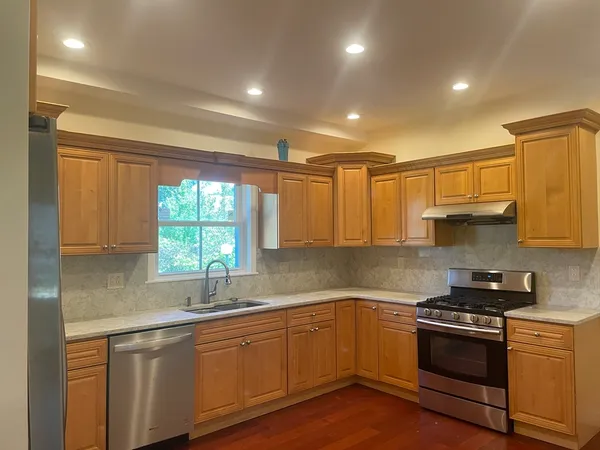 $4,500 | 153 Walnut Street, Unit 1, Newton, MA 02460