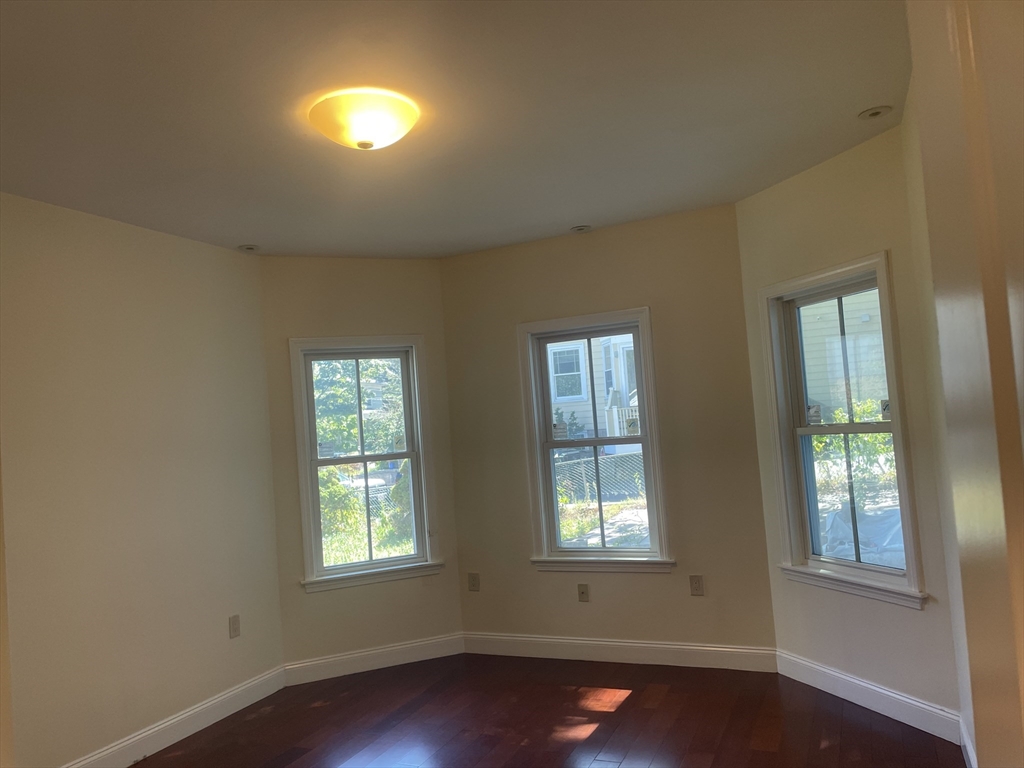 153 Walnut Street, Unit 1 Newton, MA 02460 - Photo 7 of 18