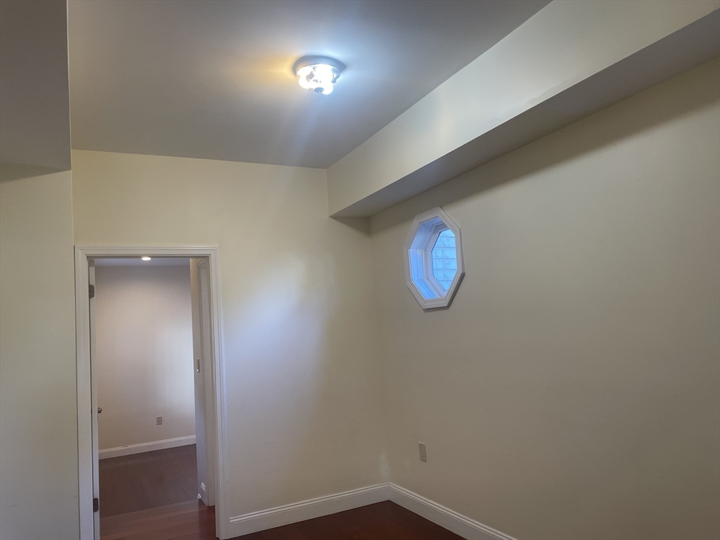 153 Walnut Street, Unit 1 Newton, MA 02460 - Photo 9 of 18