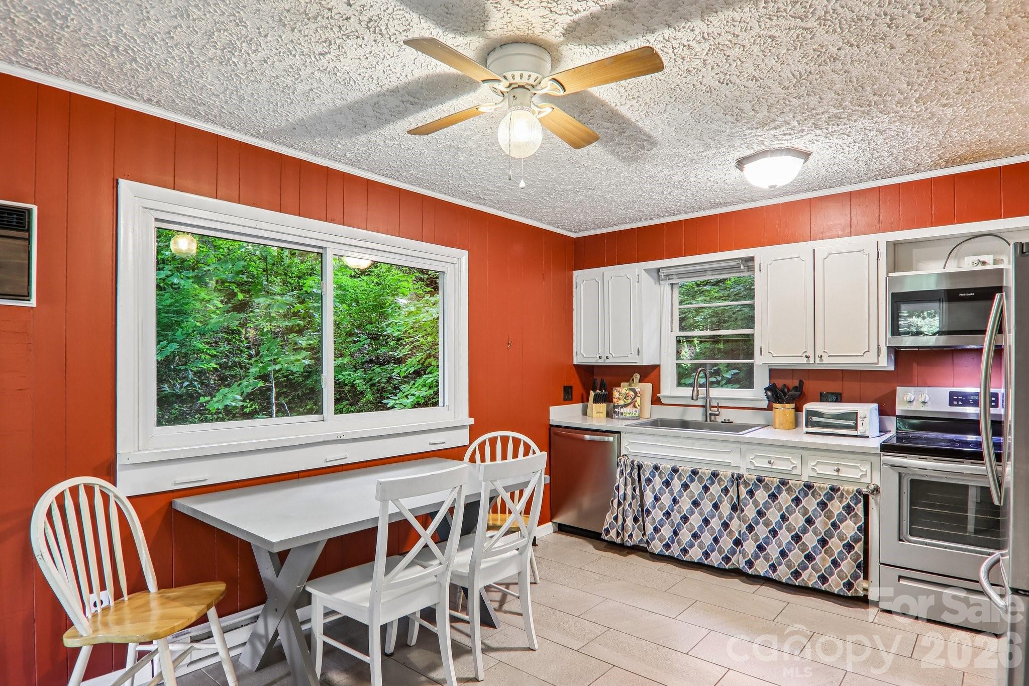 330 Riddle Cove Road Maggie Valley, NC 28751 - Photo 10 of 43 Gallery Image 10