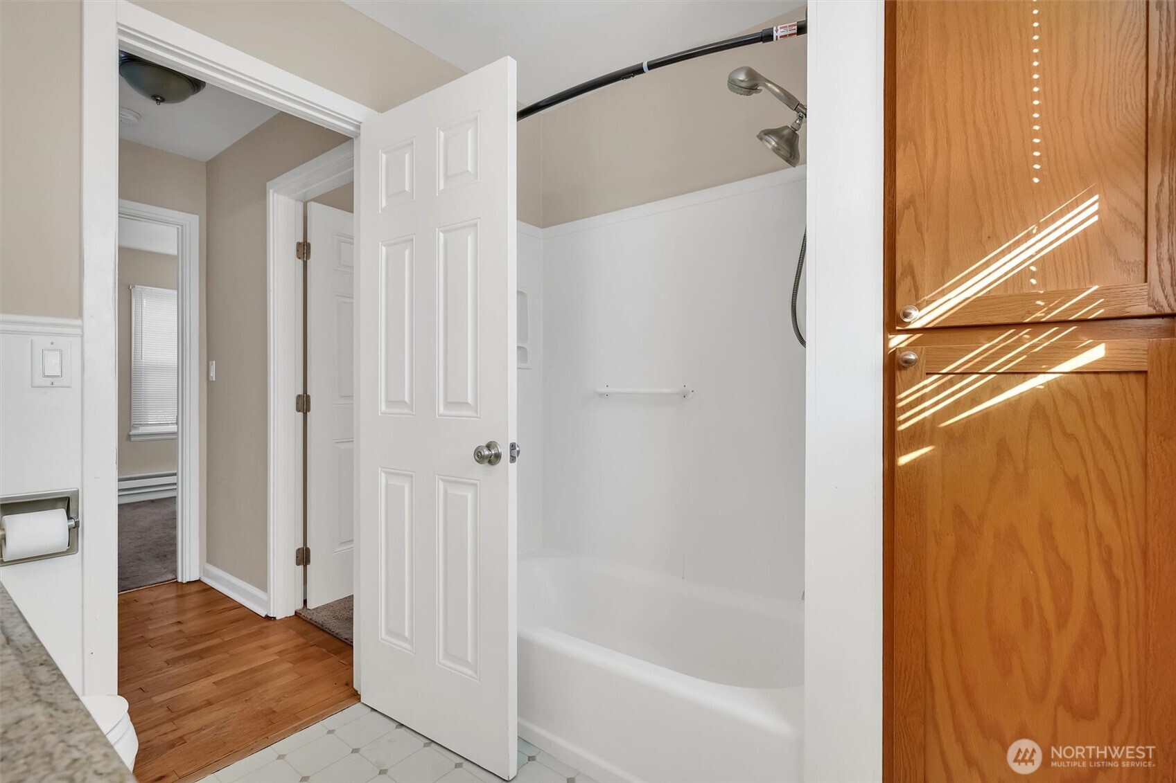 1717 Cedar Street Everett, WA 98201 - Photo 20 of 40