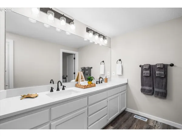 $449,900 | 2738 Dayna Lane, Eugene, OR 97408