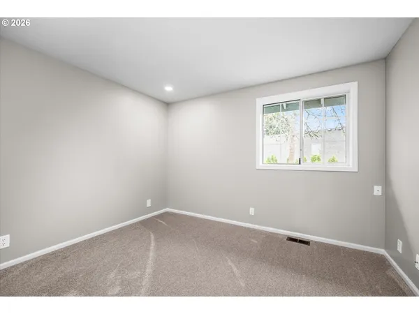 $449,900 | 2738 Dayna Lane, Eugene, OR 97408