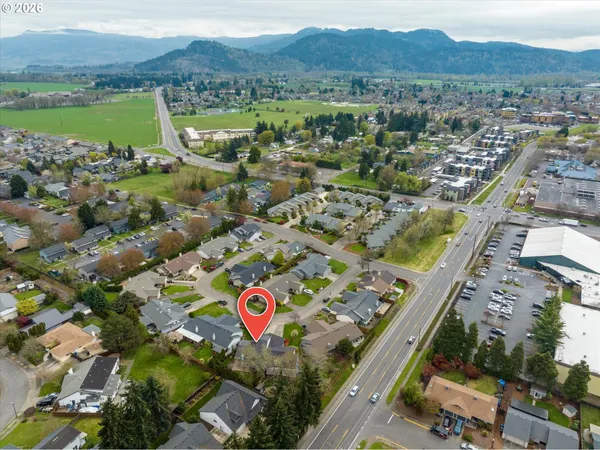 $449,900 | 2738 Dayna Lane, Eugene, OR 97408