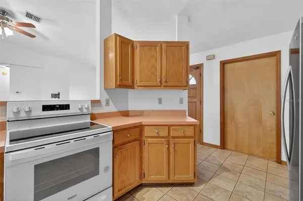 $325,000 | 601 Vincent Drive, Mount Dora, FL 32757