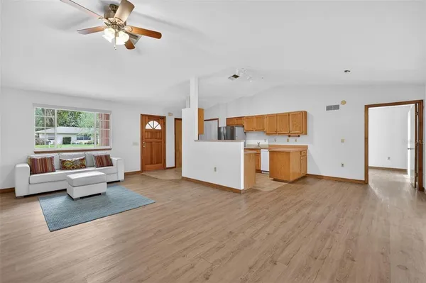 $325,000 | 601 Vincent Drive, Mount Dora, FL 32757