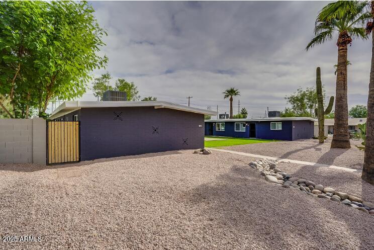 1231 North Oleander Street Tempe, AZ 85288 - Photo 10 of 10 a view of a backyard
