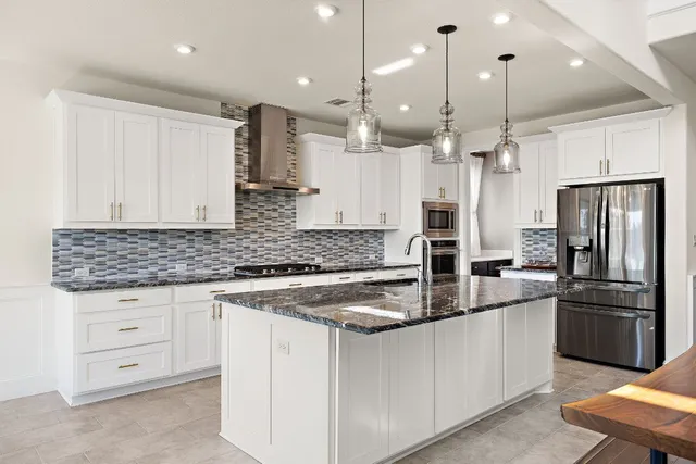 $1,100,000 | 218 Encanto Place, Austin, TX 78737