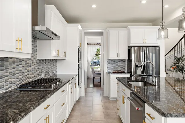 $1,100,000 | 218 Encanto Place, Austin, TX 78737