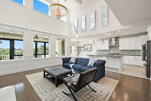 $1,100,000 | 218 Encanto Place, Austin, TX 78737