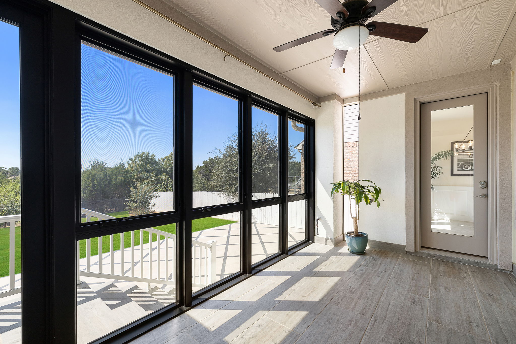 218 Encanto Place Austin, TX 78737 - Photo 35 of 40 a view of an entryway