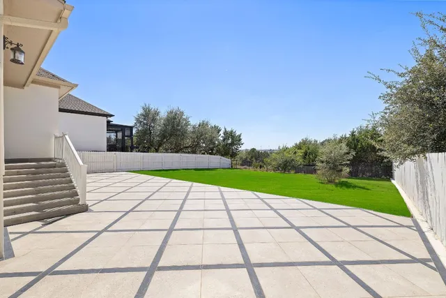 $1,100,000 | 218 Encanto Place, Austin, TX 78737