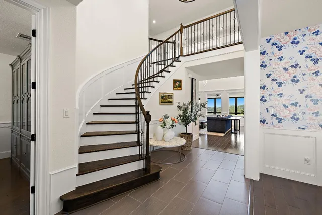 $1,100,000 | 218 Encanto Place, Austin, TX 78737