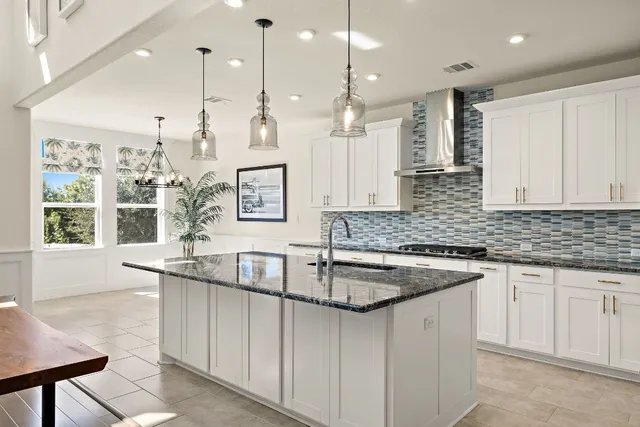 $1,100,000 | 218 Encanto Place, Austin, TX 78737