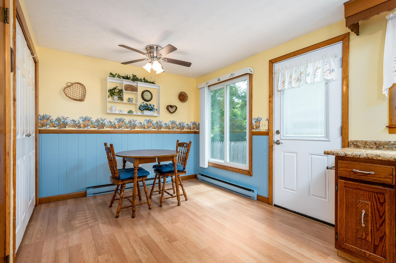 375 Bridgton Road, Unit 49 Westbrook, ME 04092 - Photo 11 of 27 375 Bridgton Rd Unit 49-large-015-015-Di