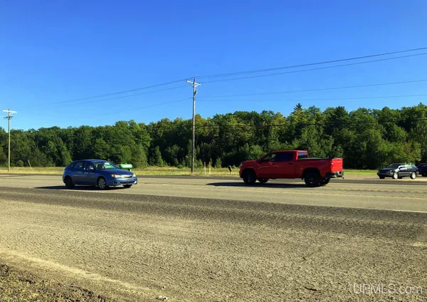 $970,000 | 360 Highway 41, Negaunee, MI 49866