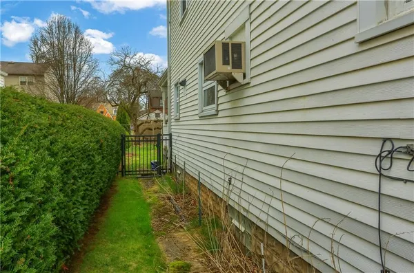 $349,000 | 215 Allegheny Avenue, Cheswick, PA 15024