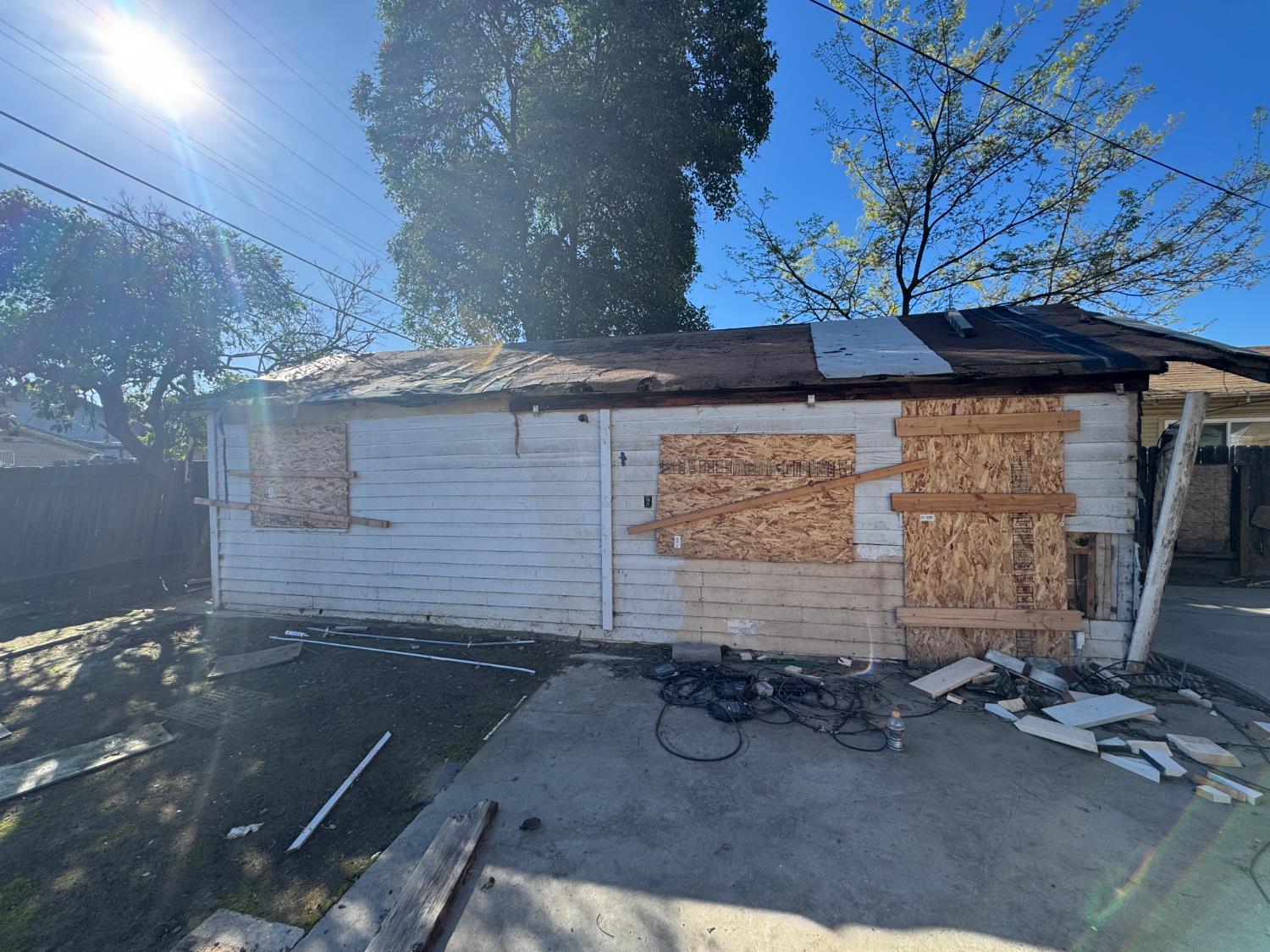 986 North Wilson Avenue Fresno, CA 93728 - Photo 17 of 19