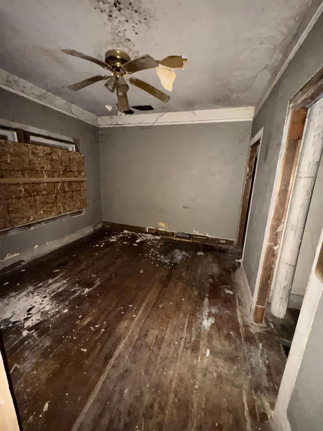986 North Wilson Avenue Fresno, CA 93728 - Photo 8 of 19