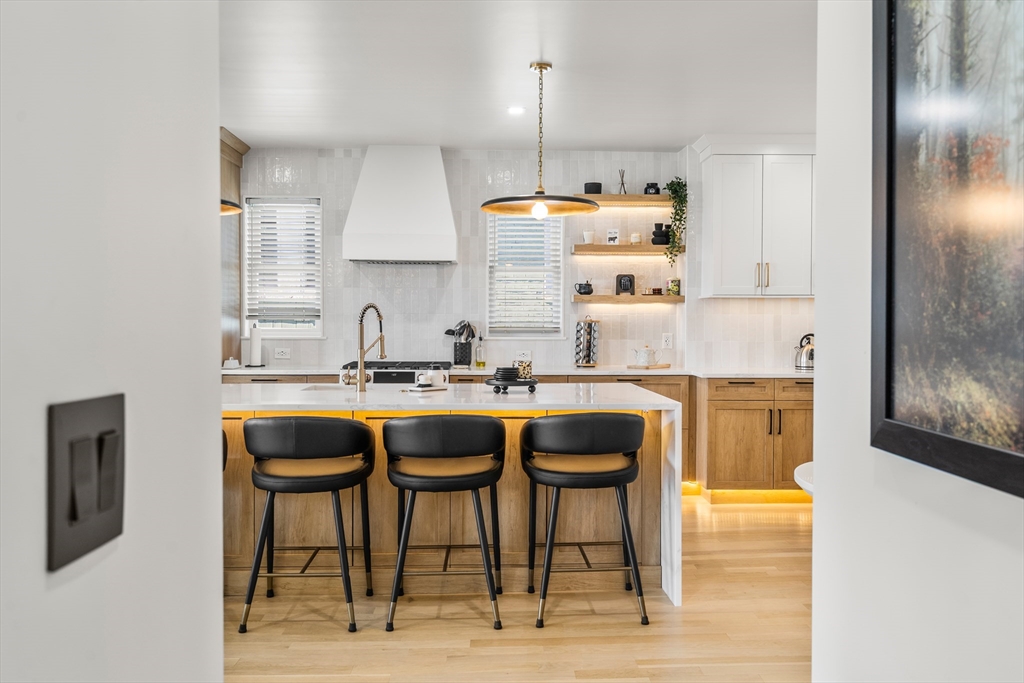 29 South Munroe Terrace, Unit PH Boston, MA 02122 - Photo 20 of 39