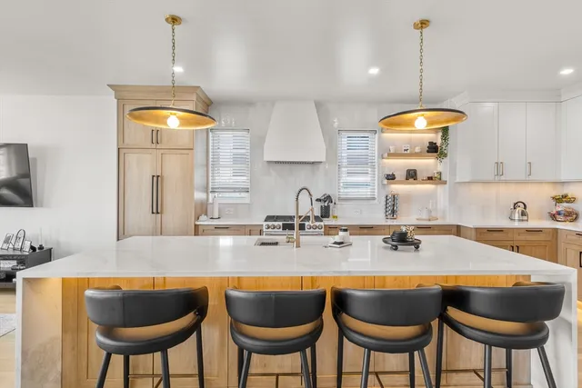 $4,500 | 29 South Munroe Terrace, Unit PH, Boston, MA 02122