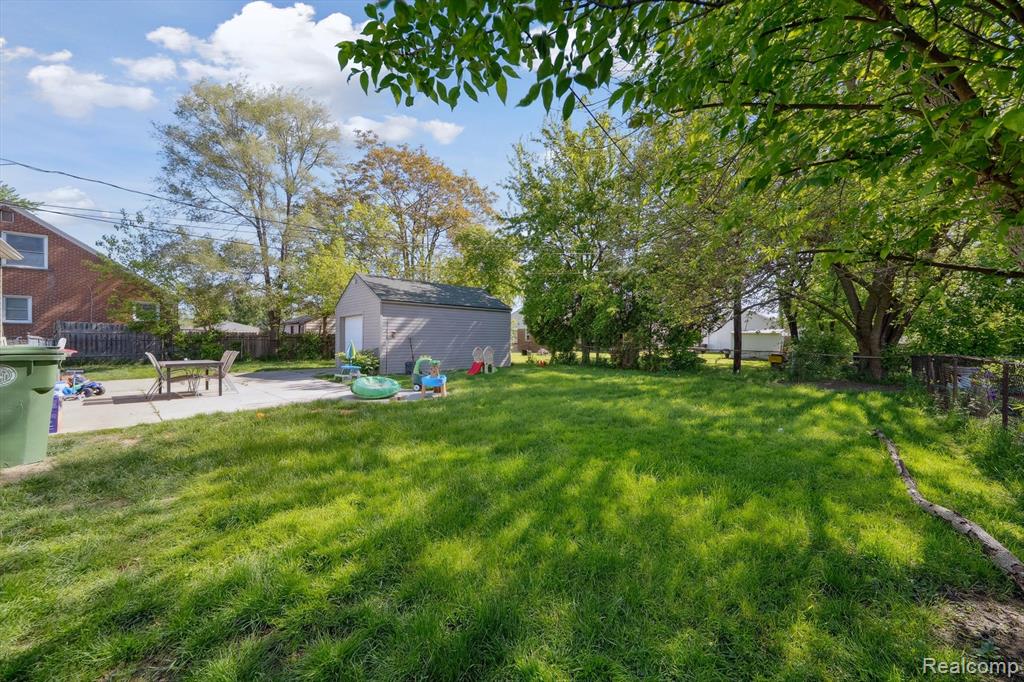 14639 Trenton Road Southgate, MI 48195 - Photo 22 of 24 Gallery Image 22
