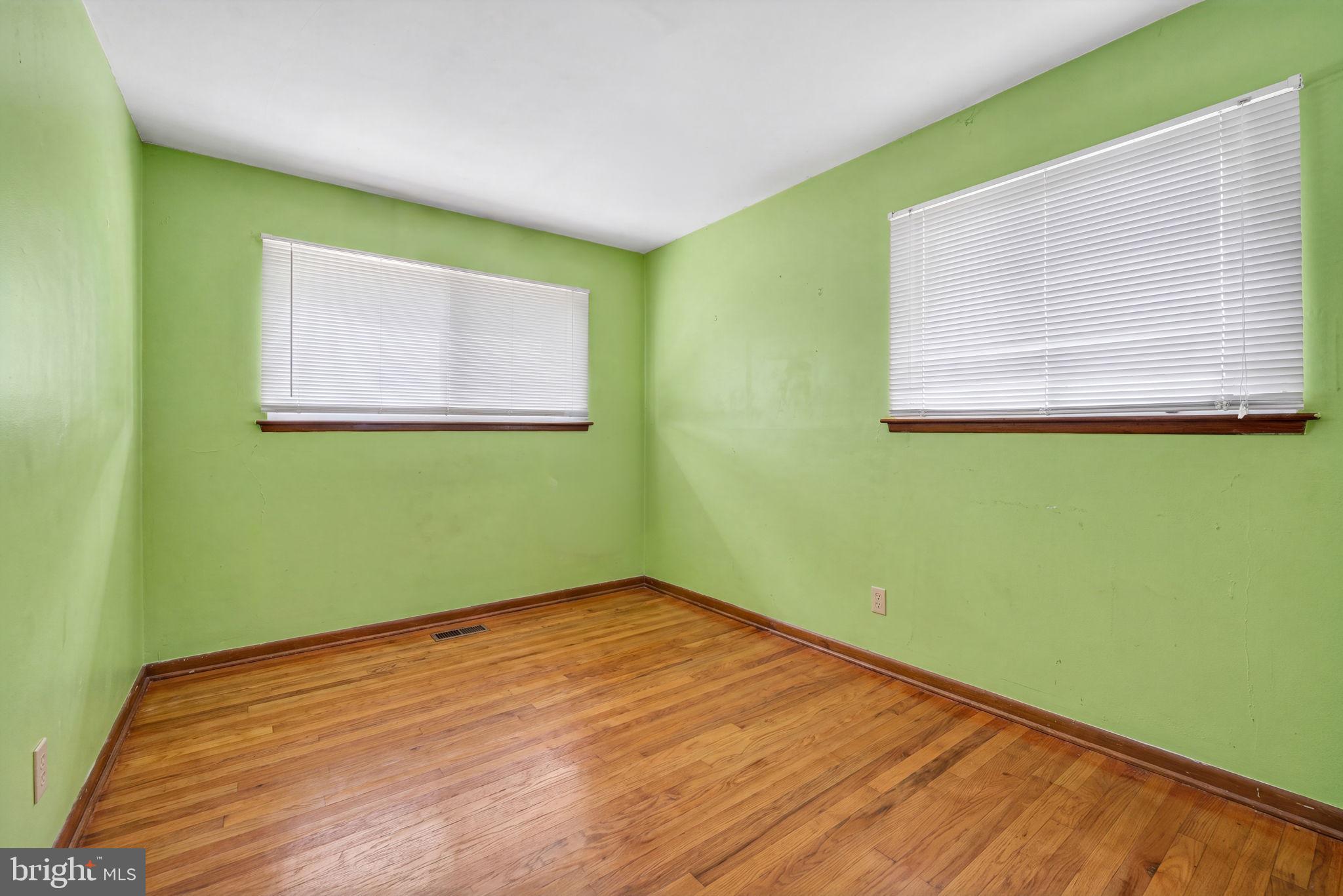1301 Greentree Road Newark, DE 19713 - Photo 17 of 30 Vibrant green walls invite creativity.