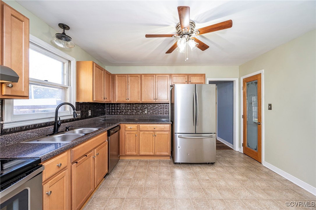4018 Hidden Valley Road Chester, VA 23831 - Photo 11 of 37