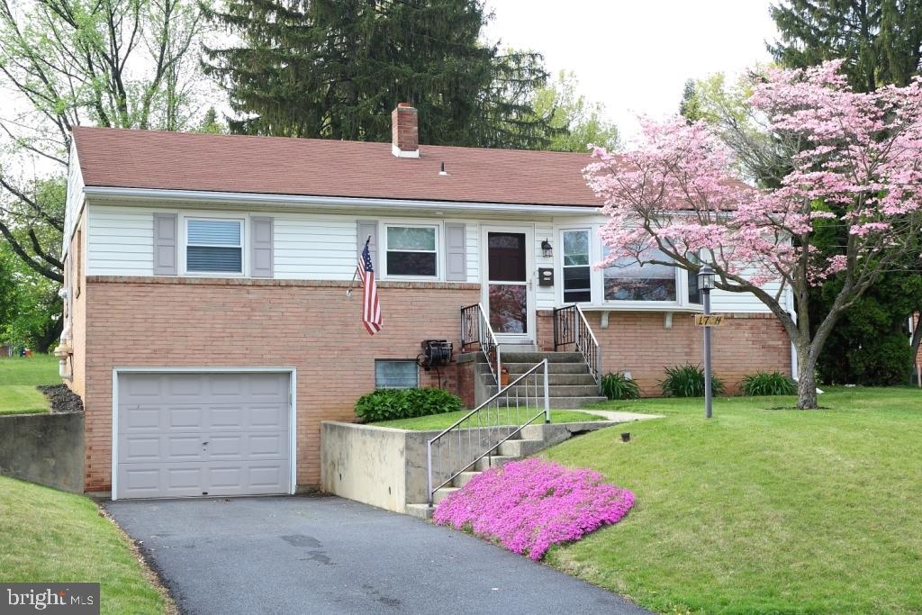 1704 Manor Ridge Drive Lancaster, PA 17603 - Photo 1 of 18 Gallery Image 1