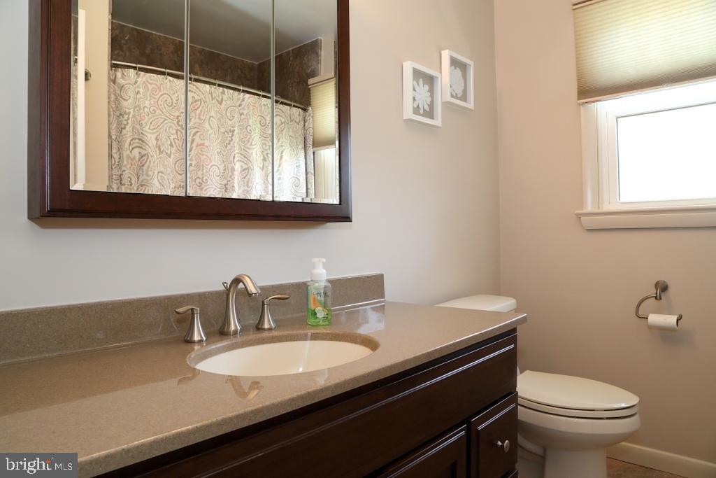 1704 Manor Ridge Drive Lancaster, PA 17603 - Photo 16 of 18 Gallery Image 16