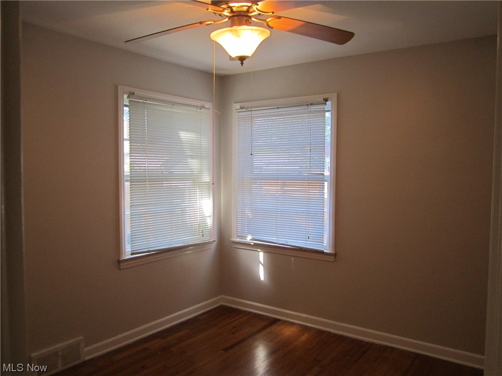 3812 Warrendale Road Cleveland, OH 44118 - Photo 21 of 32 1 of 3 bedrooms with hardwood floors.