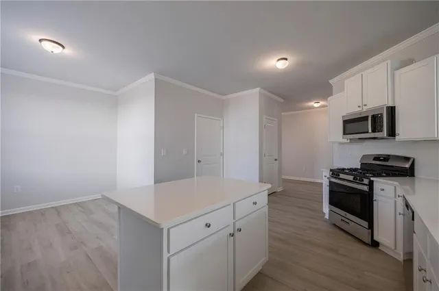 $2,300 | 853 Crossroads Court, Social Circle, GA 30025