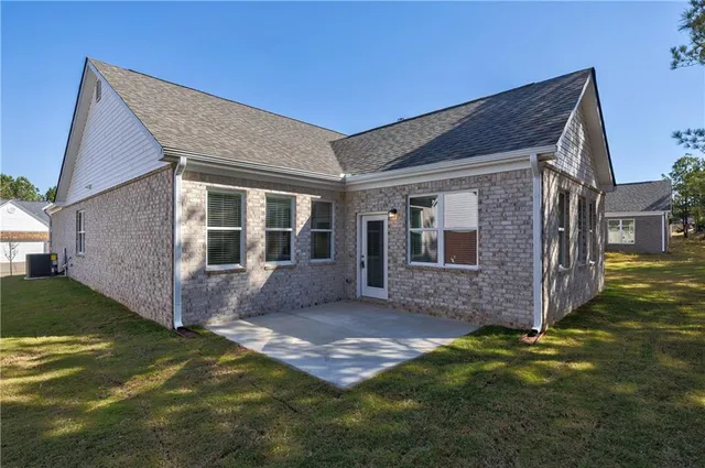 $2,300 | 853 Crossroads Court, Social Circle, GA 30025