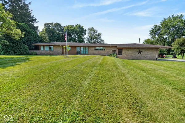 $828,900 | 1220 South State Road 67, Pendleton, IN 46064